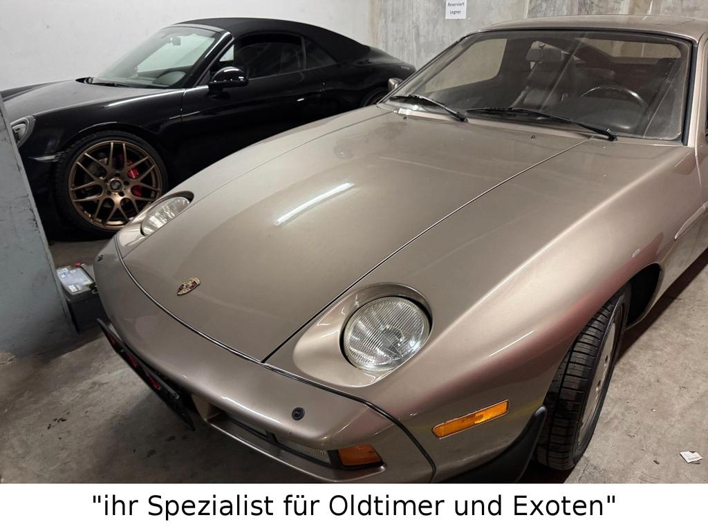 Porsche 928