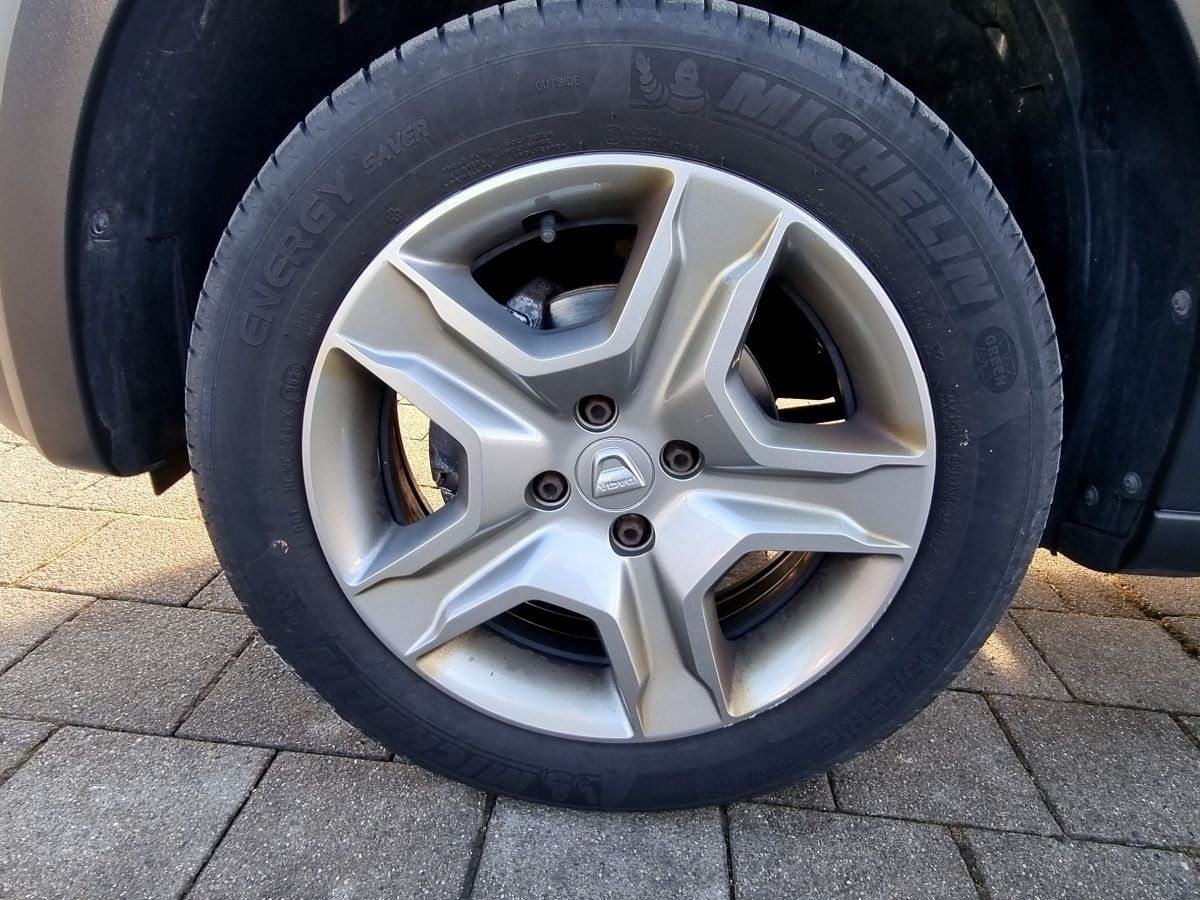 Fahrzeugabbildung Dacia Sandero Deal Stepway TCe 100 ECO-G