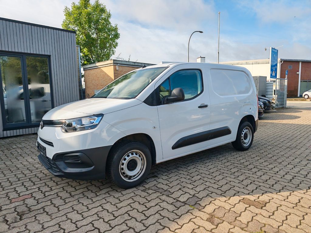 Toyota Proace City — hlavná fotografia