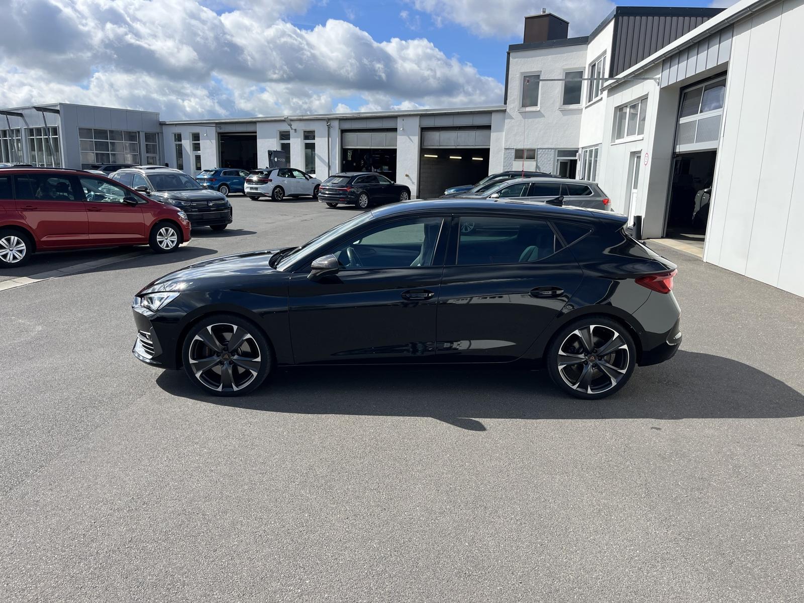 Cupra Leon 2.0 TSI DSG VZ 163€ m.20% Anz. Navi KEYLESS, миниатюра 3