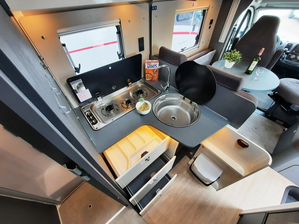 Fahrzeugabbildung Laika Kosmo L 409 Top Ausstattung / 1.Hand