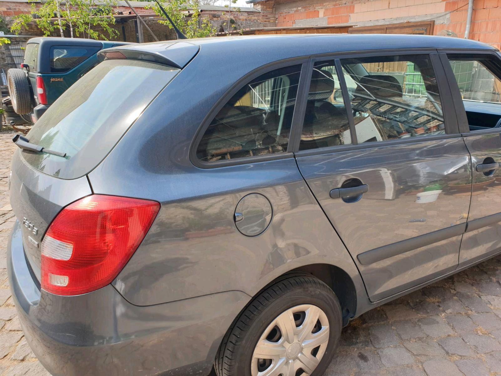 Skoda Fabia 2011 — photo 11