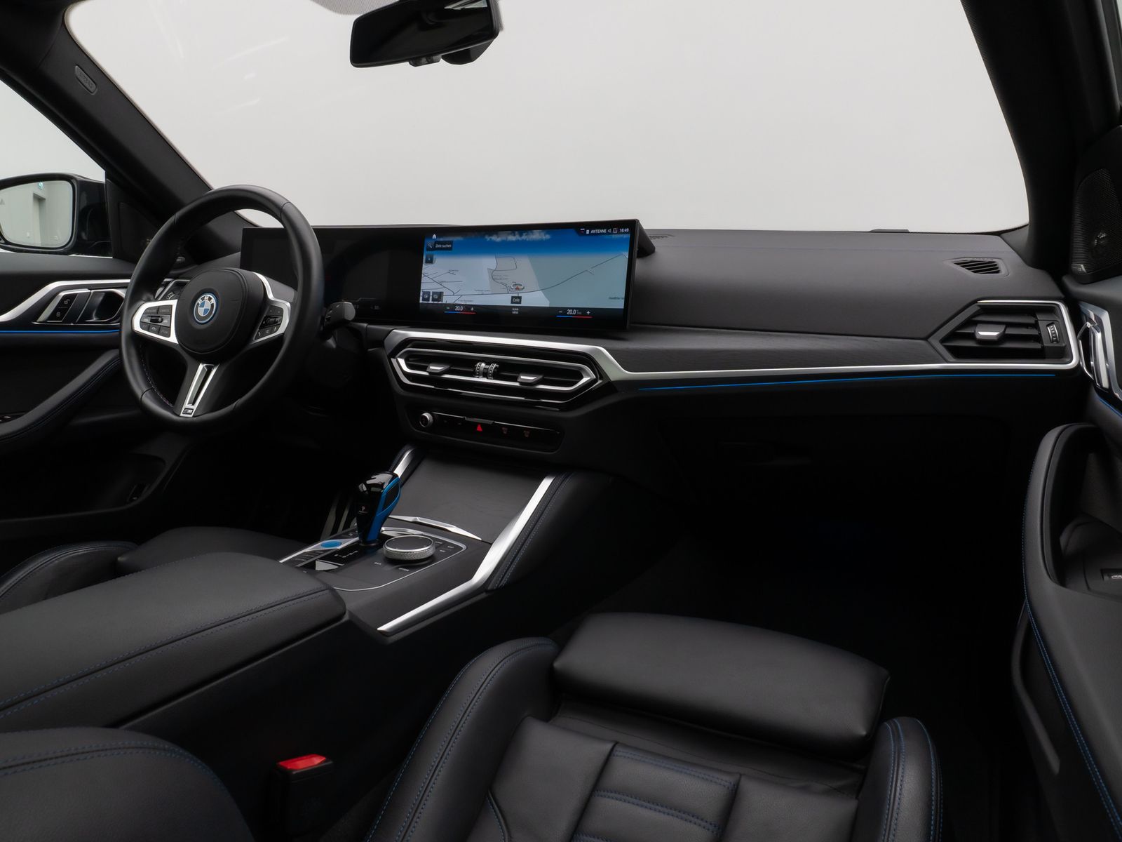 Fahrzeugabbildung BMW i4 M50 GranCoupé 360°Glasdach HUD DAB H/K 19Zoll