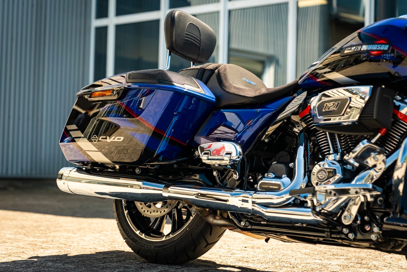 Fahrzeugabbildung Harley-Davidson CVO Street Glide FLHXSE 121 CUI MY25