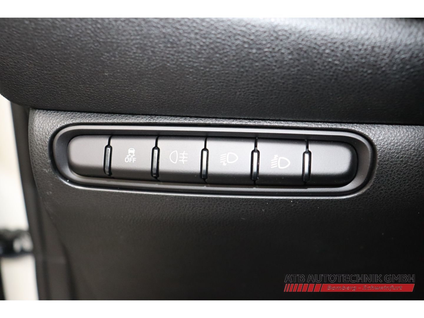 Fahrzeugabbildung Fiat 500 1.0 Hybrid Pop 65PS Apple CarPlay Klimaautom