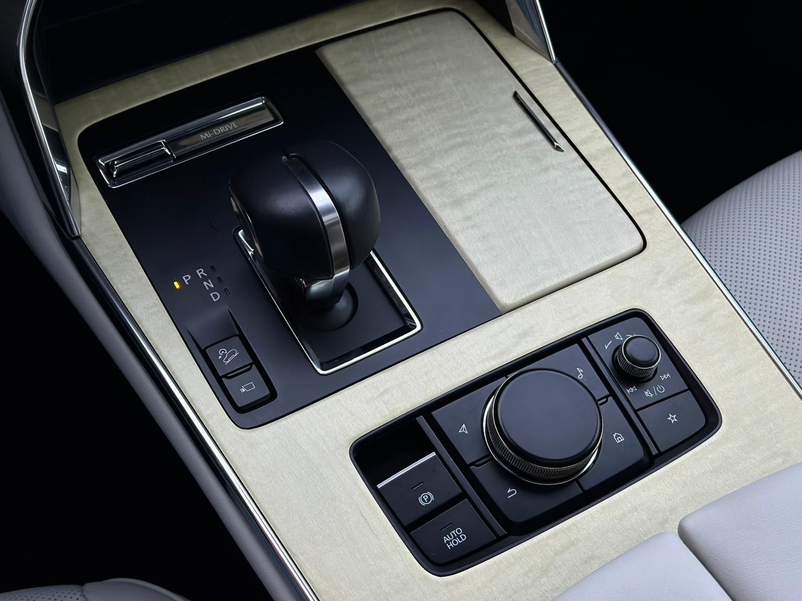 MAZDA CX-60 3.3D TAKUMI AWD* LED#PANO#4xSHZ#LH#KEYLESS - Image 16