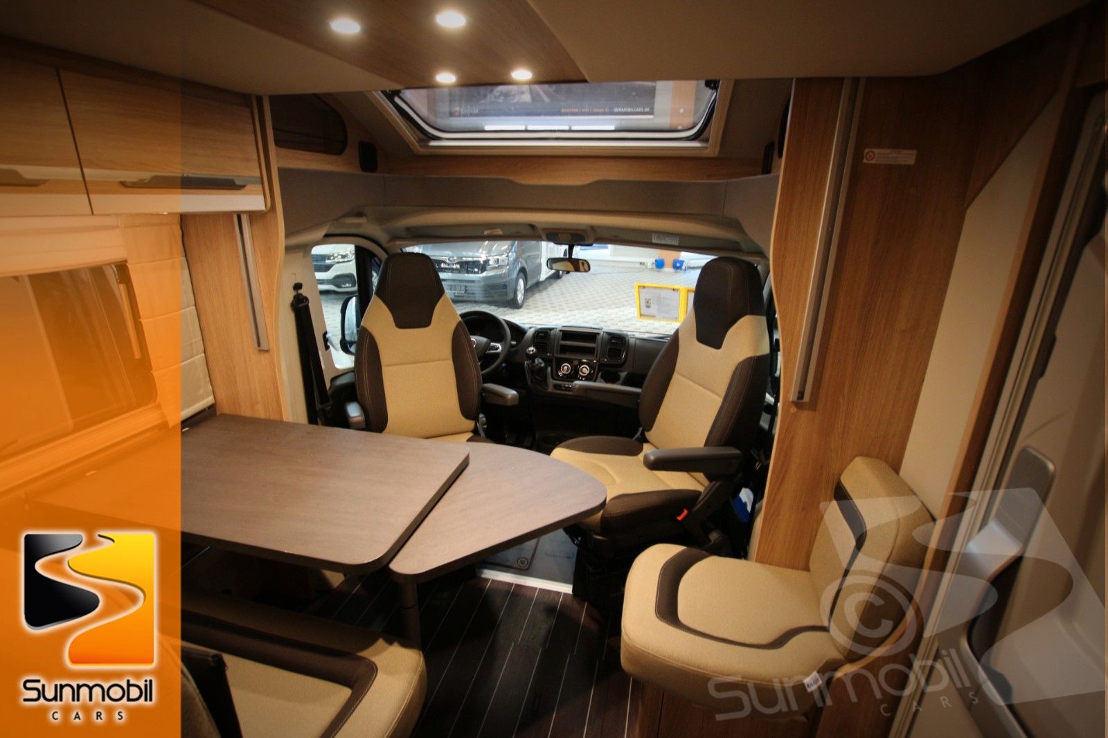 Fahrzeugabbildung Knaus Sky Wave 650 MEG  LED SAT TV LP.108.046,00 €