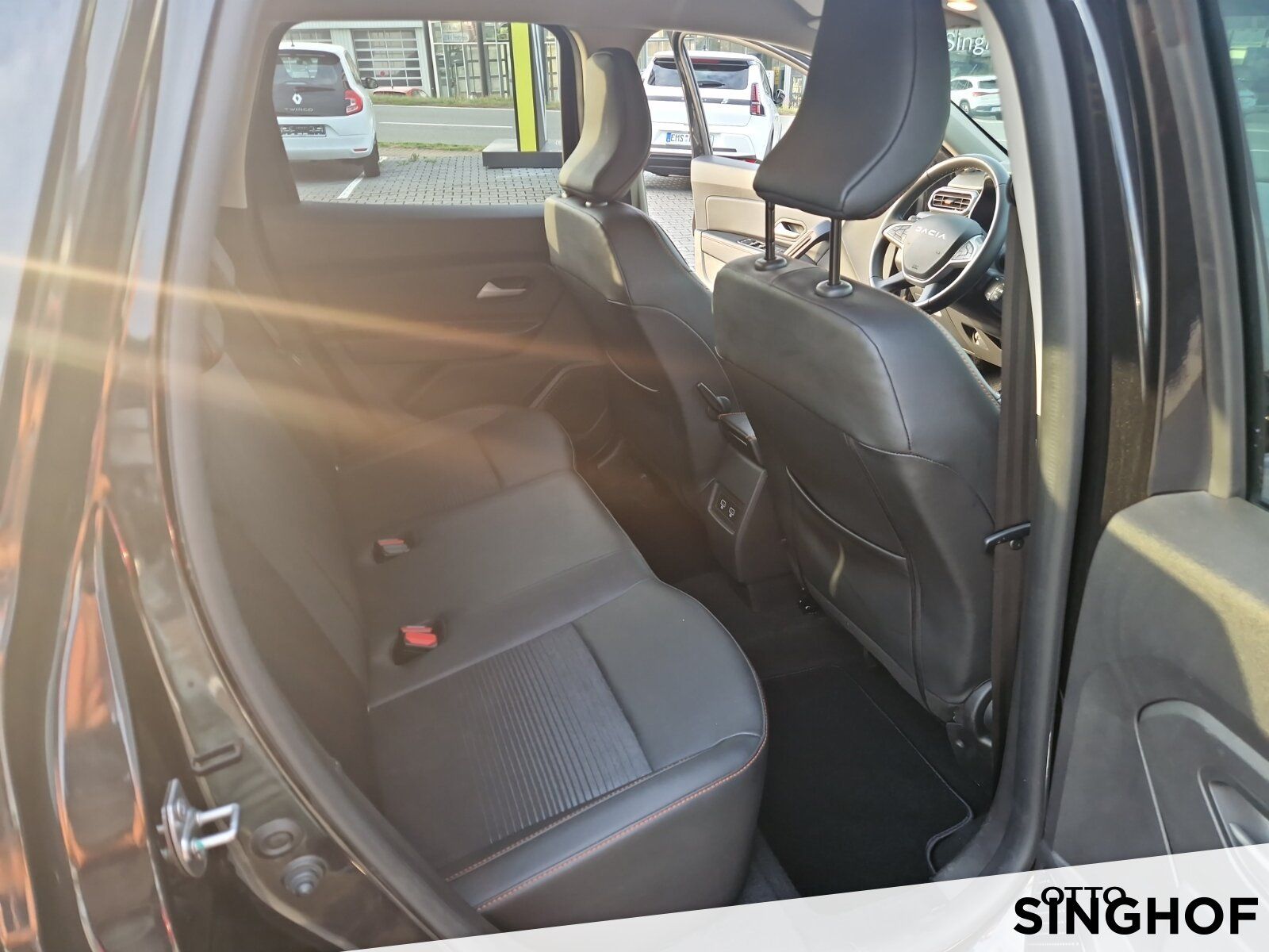 Fahrzeugabbildung Dacia Duster II Extreme Blue dCi 115 4x4 / AHK