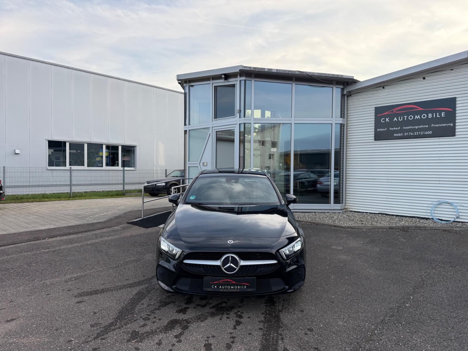 Mercedes-Benz A 200 Limousine/SEHR GEPFLEGT/SPURAS./LED