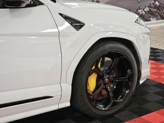 Fahrzeugabbildung Lamborghini Urus (BANG&OLUF/3D-CAM/PANO/MASSAGE/2xTV/STYLE