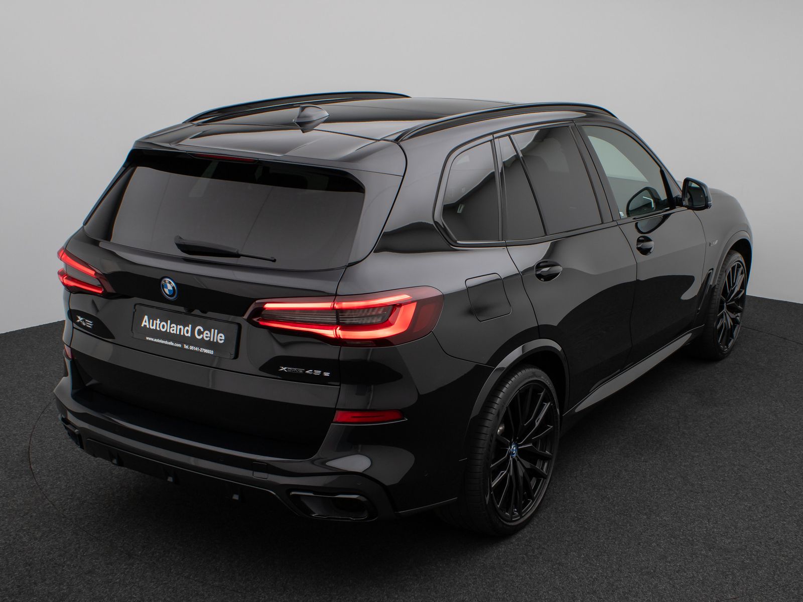Fahrzeugabbildung BMW X5 xD45e M Sport Panorama Laser 360°HUD DAB HiFi