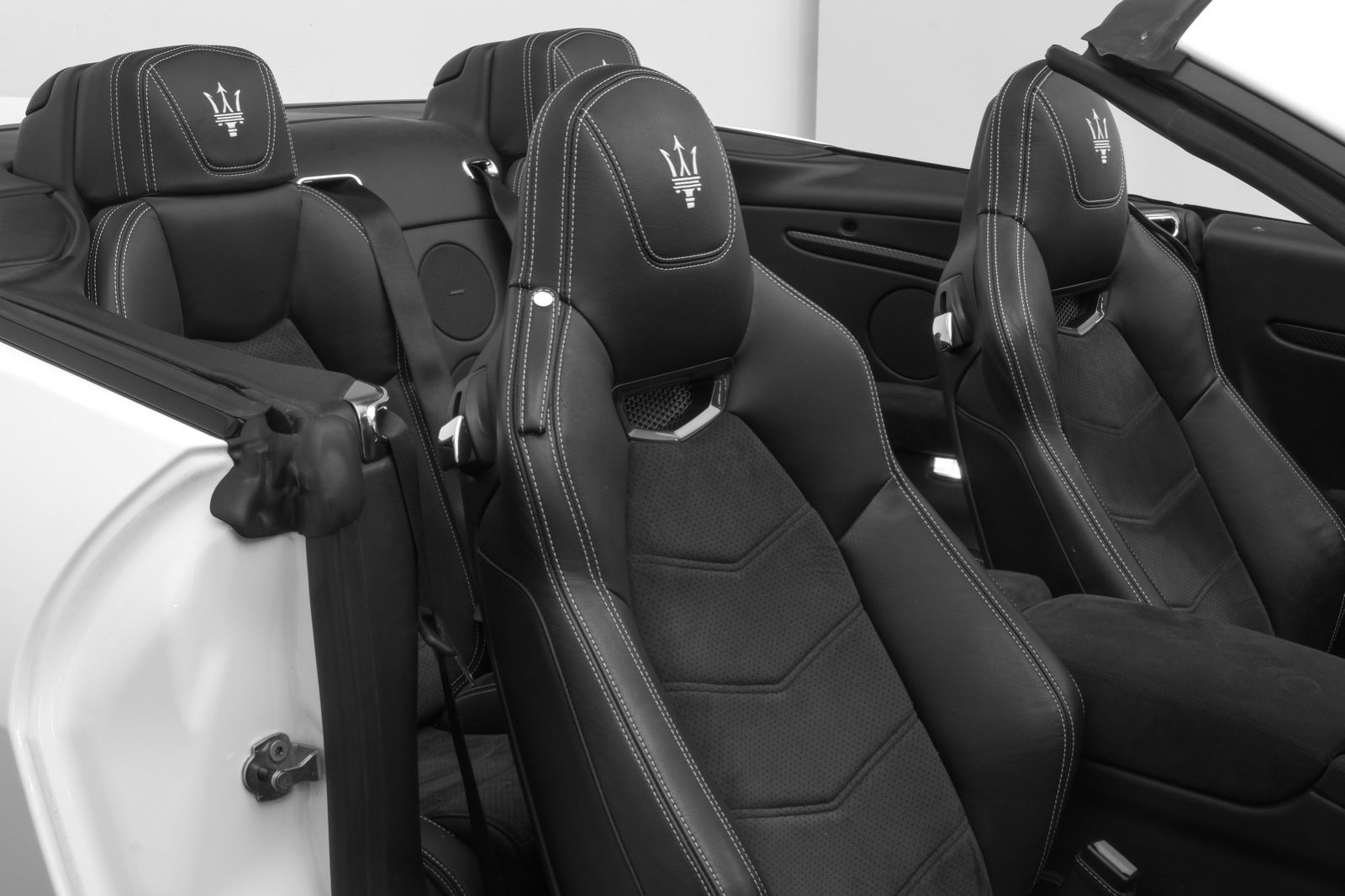Fahrzeugabbildung Maserati GranCabrio 4.7 V8 MC Automatik/CARBON/BOSE/SHZ