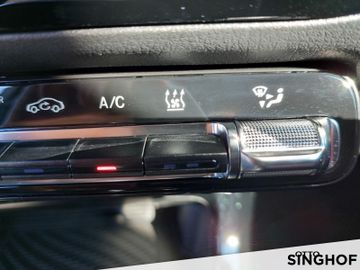 Fahrzeugabbildung Mercedes-Benz A 200 Progressive Standhzg+LED dynam+Rü Kam+Navi
