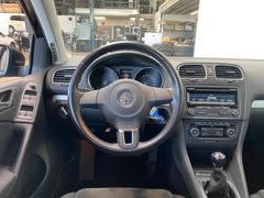Fahrzeugabbildung Volkswagen Golf 1.4 TSI Highline Einparkhilfe Sitzhzng. 1Hd