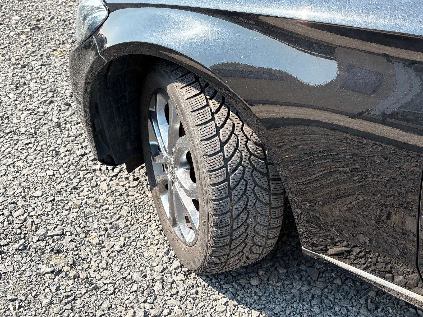 Fahrzeugabbildung Mercedes-Benz C 200 4Matic Aut. AVANTGARDE Navi LED GSD SPORTS