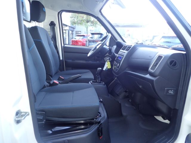 Fahrzeugabbildung Piaggio Porter NP6 LR SW LPG TOP Kofferaufbau 307Radstan