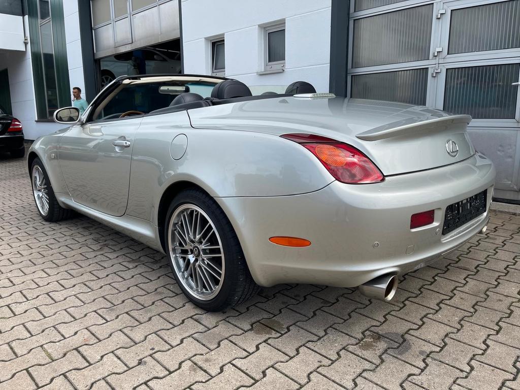 Lexus SC 430