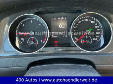 Volkswagen Golf - 10