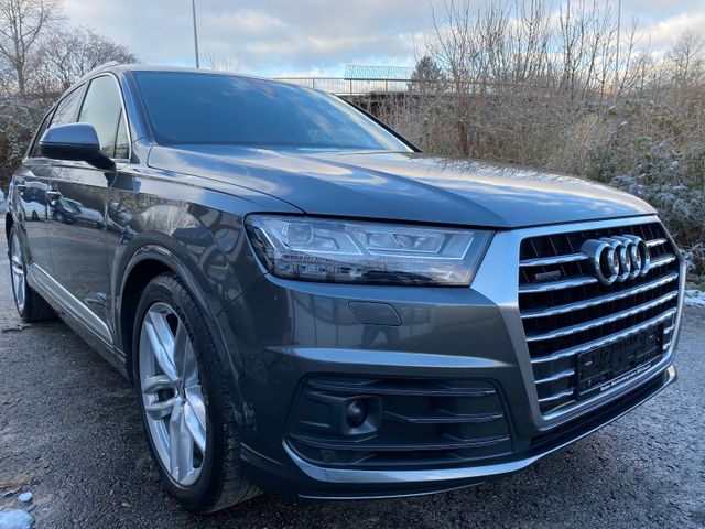 Audi Q7 3.0 TDI quattro S line Sport AHK