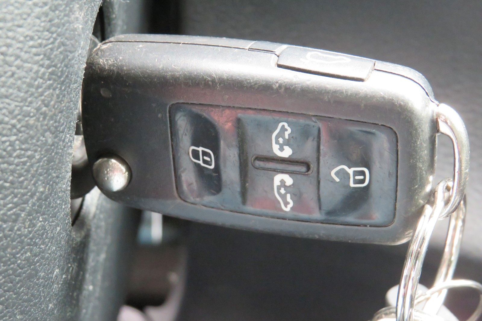 Fahrzeugabbildung Volkswagen Sharan Highline 7-SITZE AHK NAVI ACC 1.HAND