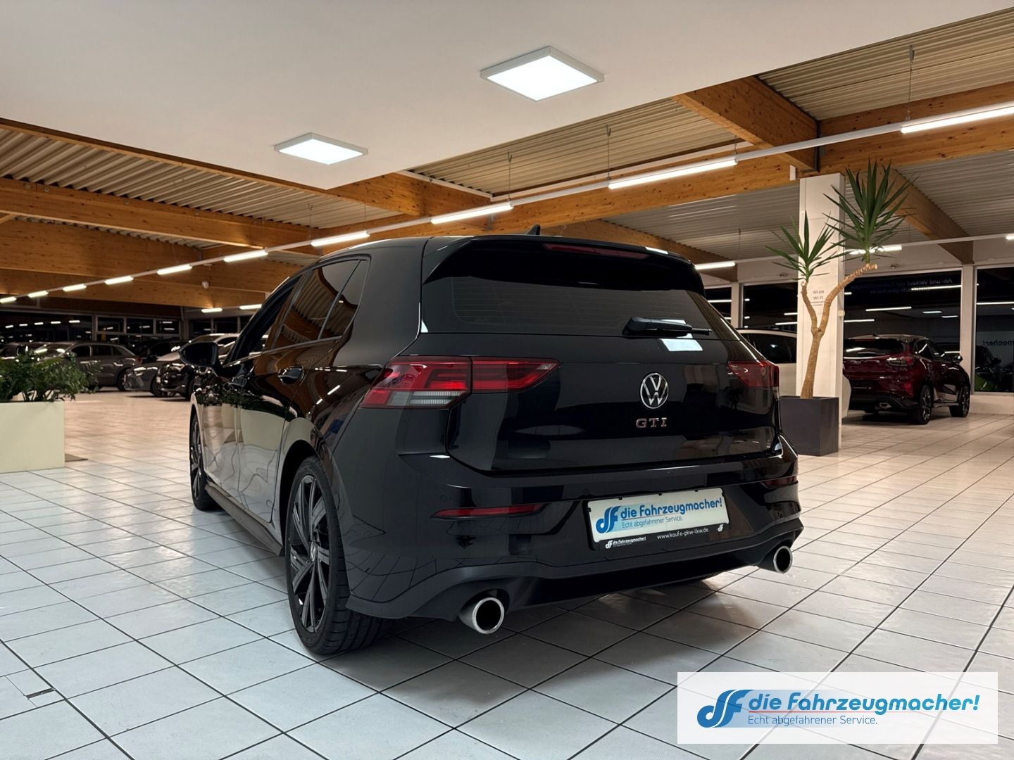 Fahrzeugabbildung Volkswagen Golf VIII GTI Navi Digitales Cockpit LED Sperrdi