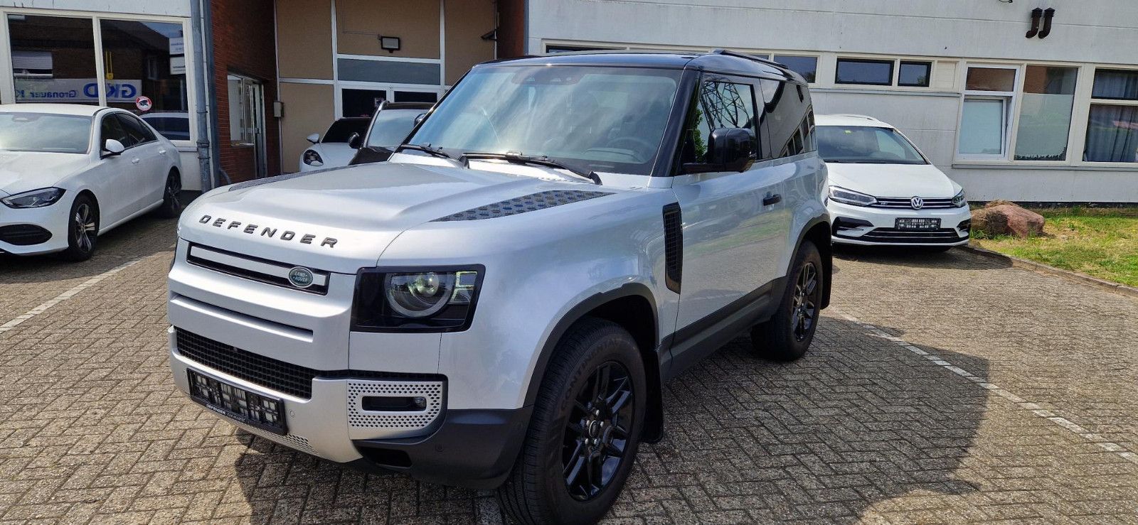 Land Rover Defender 90 P300 2.0i Panorama 360Kam foto 3
