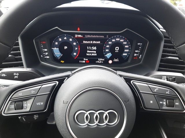 Fahrzeugabbildung Audi A1 allstreet 30TFSI S-tronic LED Kamera 17"
