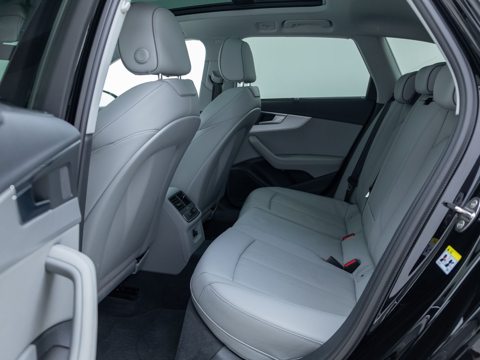 Audi A4 - Bild 19