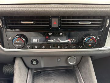 Nissan Qashqai Tekna 1.3 DIG-T X-Tronic °Premium Paket°