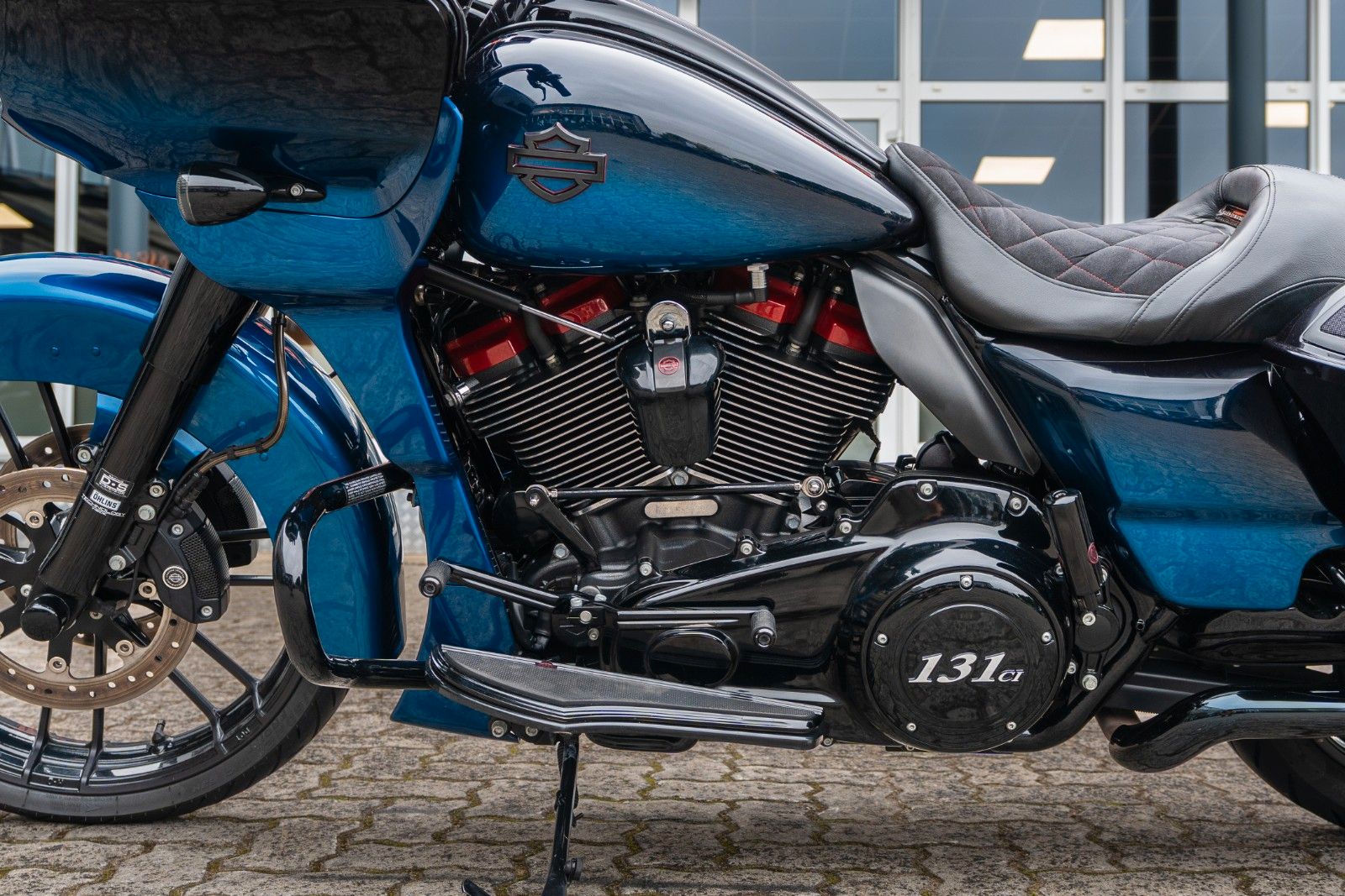 Fahrzeugabbildung Harley-Davidson CVO ROAD GLIDE 117 FLTRXSE 131 CUI SE Öhlins
