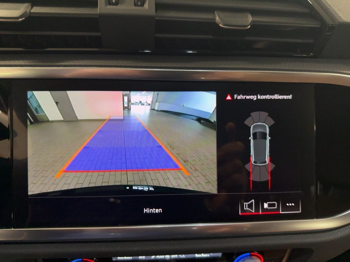 Audi Q3 - Bild 22