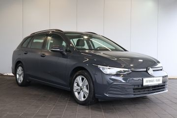 Volkswagen Golf VIII 2.0 TDI Life AID+ACC+KAM+CARPLAY