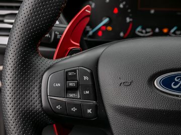 Ford Focus Turnier 1.5 ST-Line Kamera Navi LED