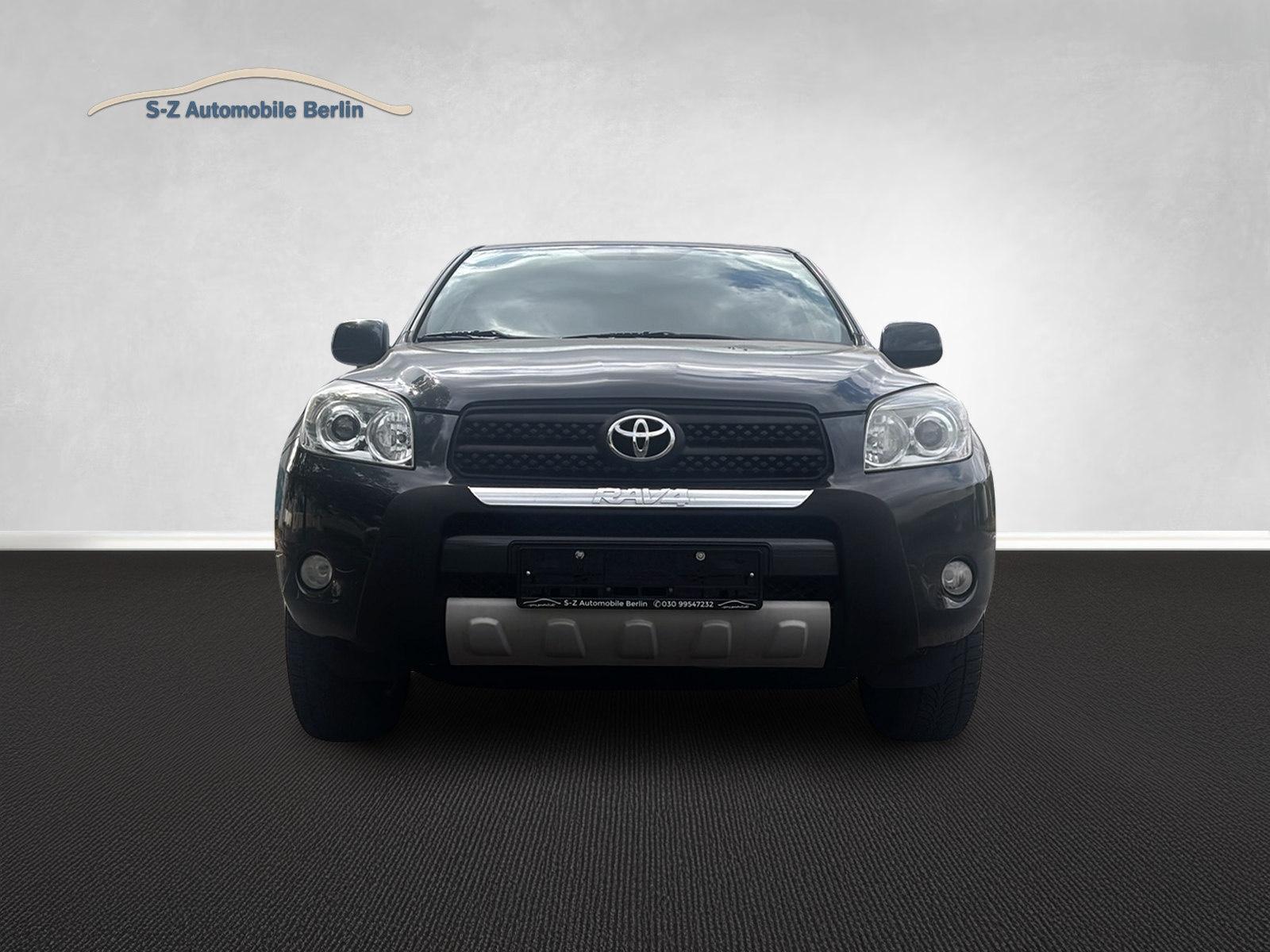 Toyota RAV 4 2.0 VVT-i 152ch - BVA - 4x4 - Climatisation automatique