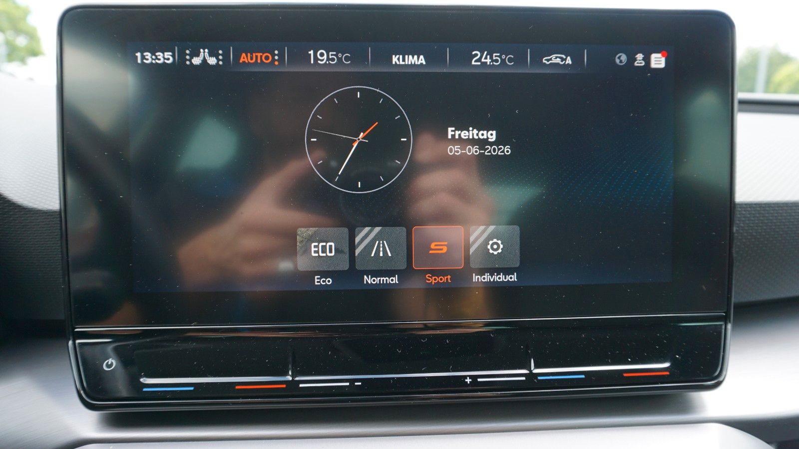 Fahrzeugabbildung SEAT Leon FR, SEAT Garantie, Navi, Sportfahrwerk, LED