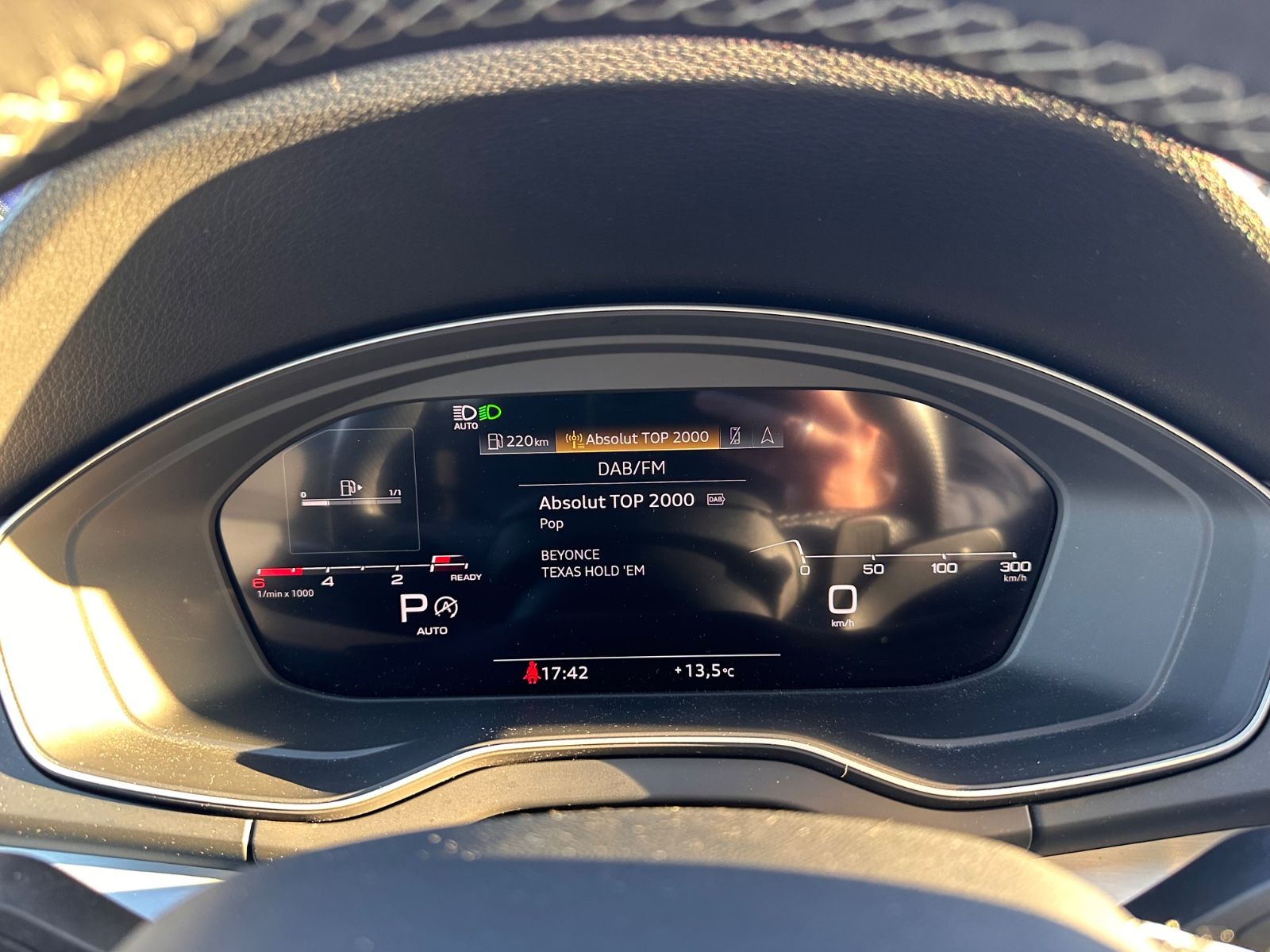 Fahrzeugabbildung Audi Q5 40 TDI quattro S line AHK/ACC/Navi/APP/LED