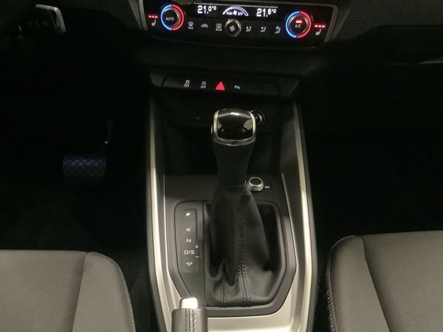 A1 citycarver 30 TFSI S tronic,Kamera,LED,PDC Pl
