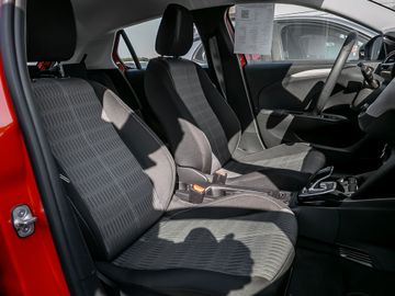 Opel Corsa e F CarPlay Touchscreen Spurhalteassi. DAB