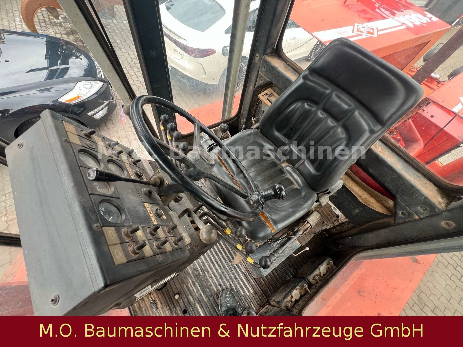 Fahrzeugabbildung O & K F106 A  / Grader /