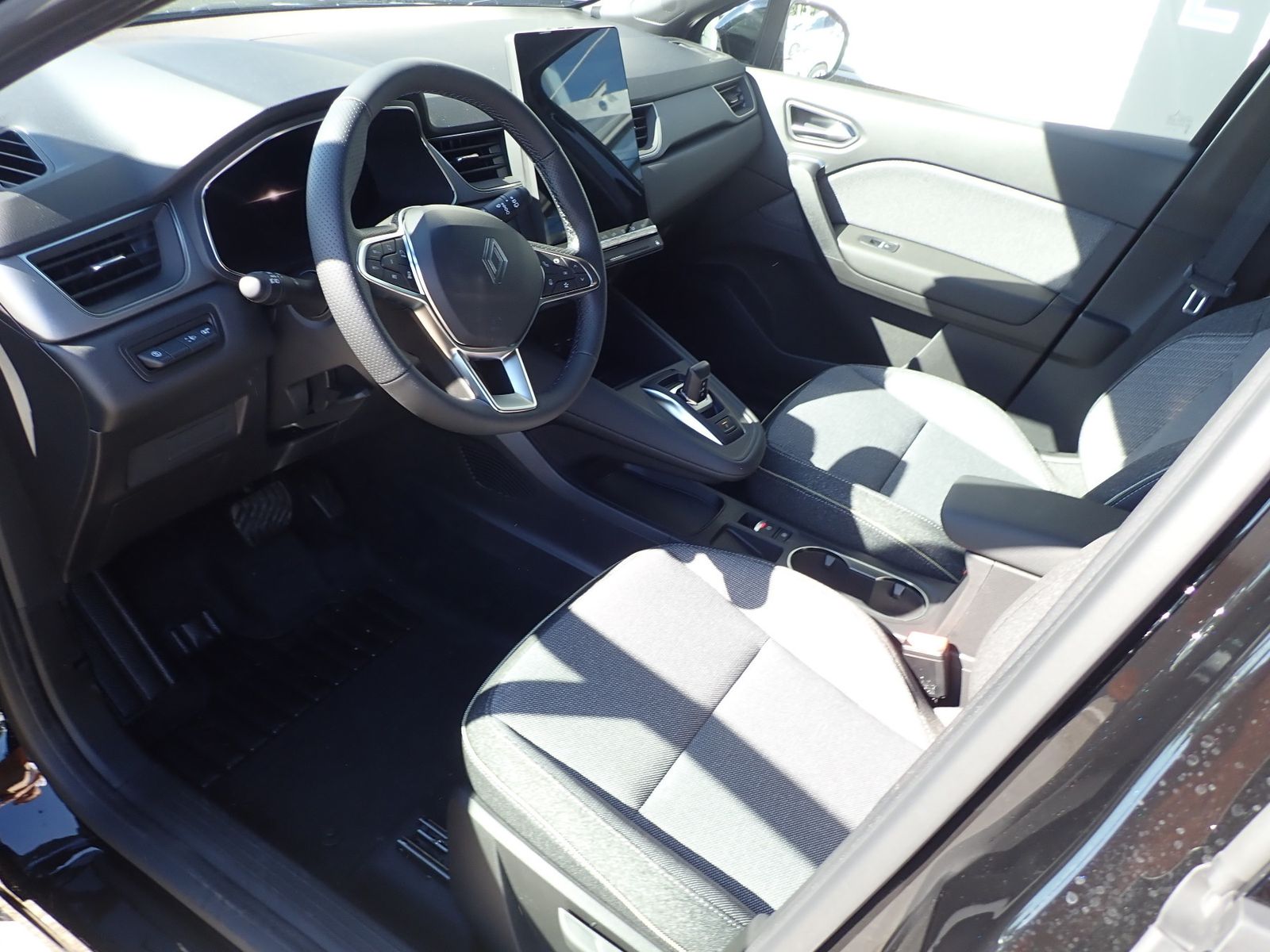 Fahrzeugabbildung Renault Captur Techno Mild Hybrid 160 EDC