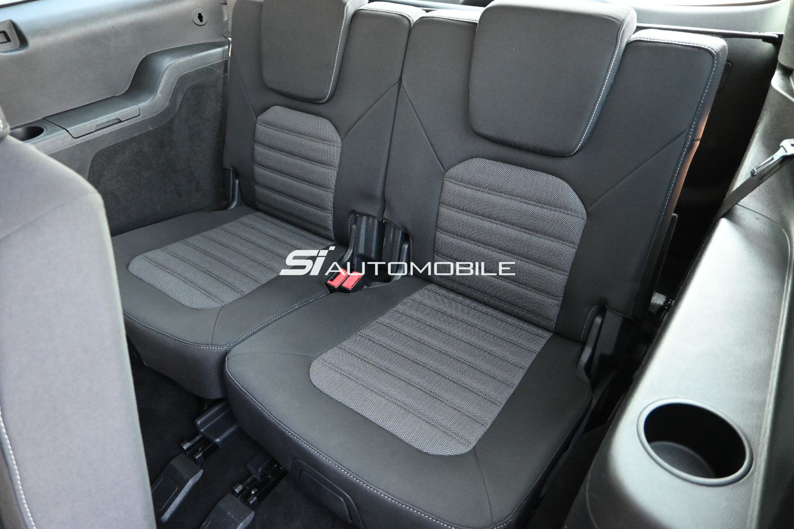 Fahrzeugabbildung Ford Galaxy 2.0 D Aut. Titanium °ACC°AHK°STANDHEIZUNG