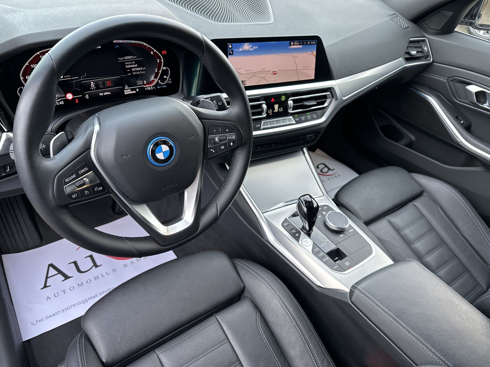 Fahrzeugabbildung BMW 330e Touring Sport-Line NAV+LED+HIFI+18ZO+MEMORY