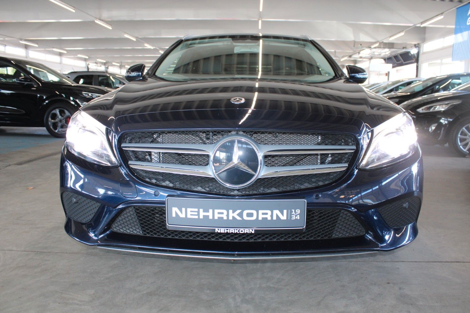 Fahrzeugabbildung Mercedes-Benz C 200 T 9-G Tronic Avantgarde MHEV LED AHK CAM