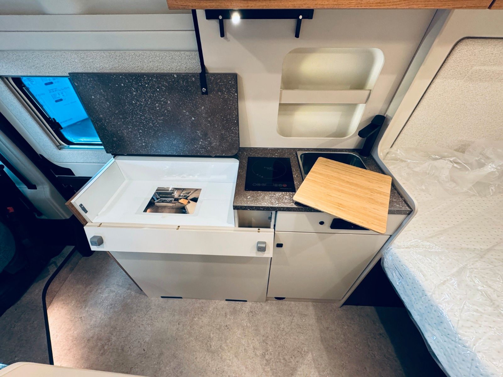 Fahrzeugabbildung Bürstner Papillon PC 6.0 Citroen - Aufstelldach - NEUHEIT