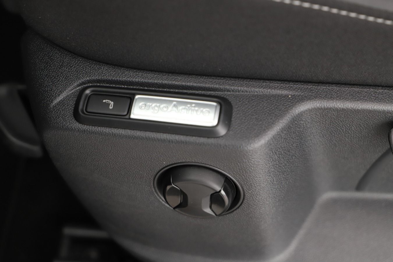 Volkswagen T-Roc - Bild 13
