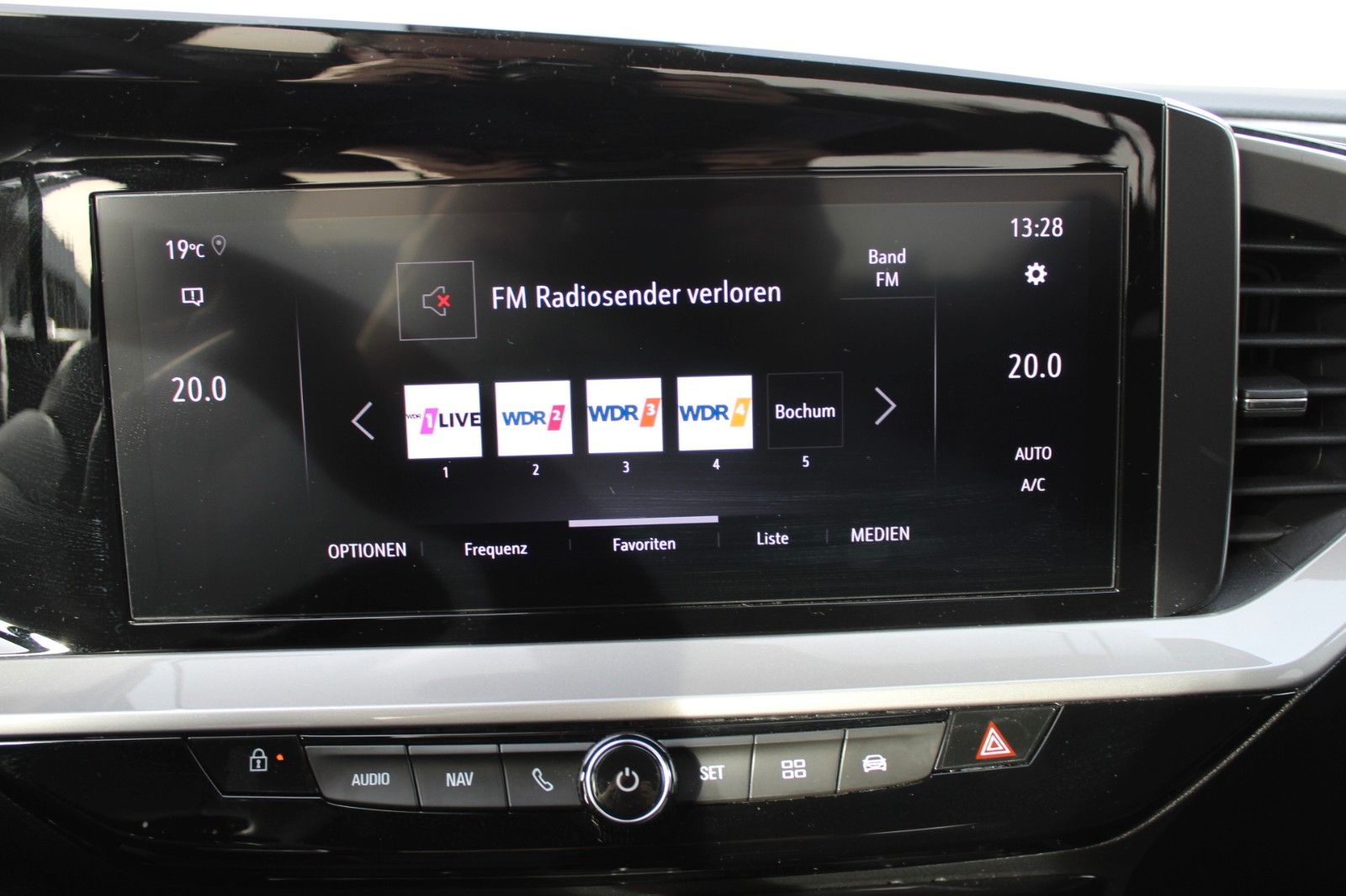 Fahrzeugabbildung Opel Mokka Ultimate*Black-Line*SHZ*LHZ*Navi*RFK