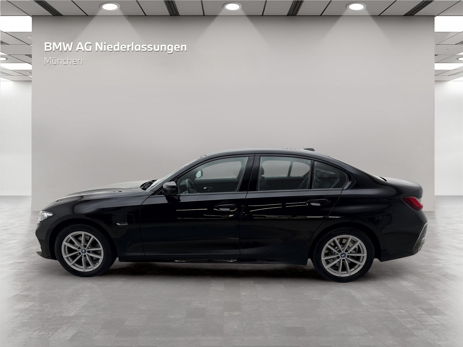 BMW 330e xDrive Limousine Dig.Cockpit LED Shz. Navi