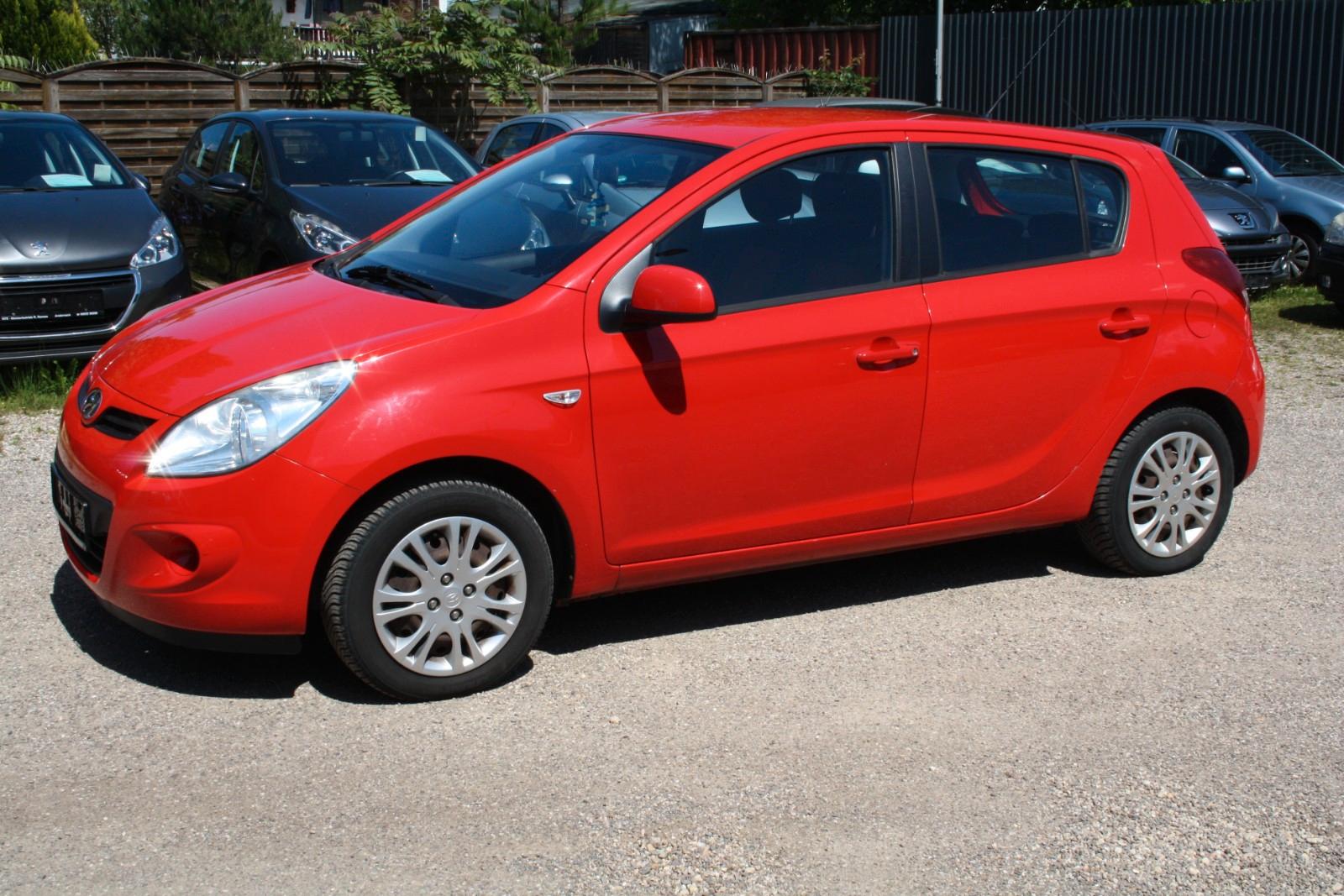 Hyundai i20 Comfort*Klima*AHK*Scheckheft*Allwetter*HU