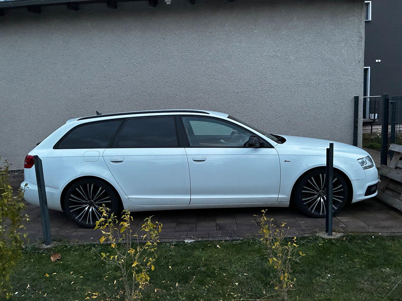 Audi Quattro, 2011