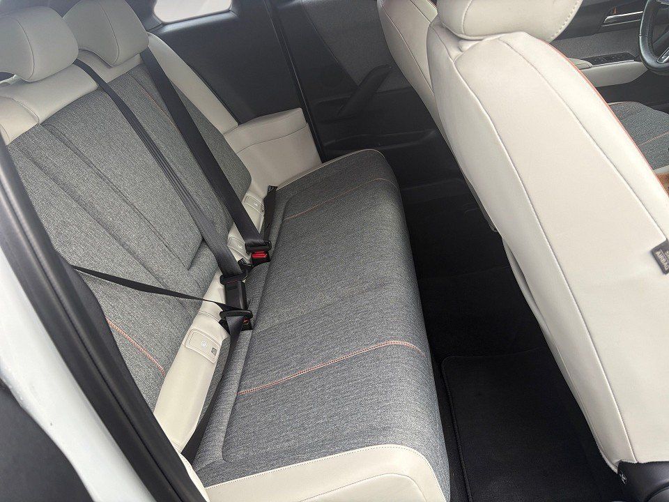 Fahrzeugabbildung Mazda MX-30 35,5 kWh 145PS KOM-P MC-P PRE-P GSD